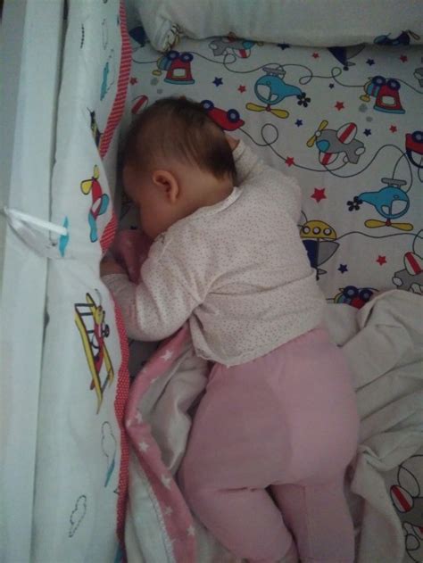 bebeğim uyurken sırtı çok terliyor